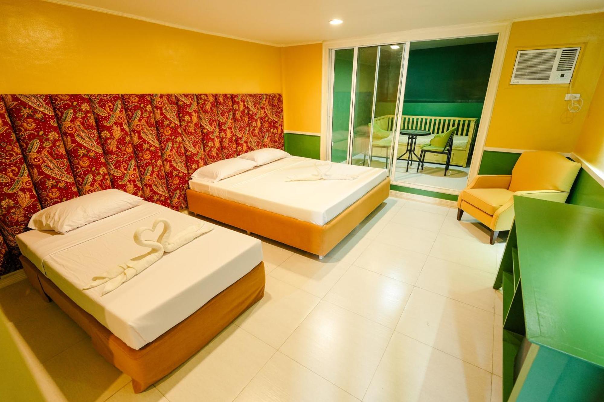 Bed and Breakfast Jacobs Hill Tagaytay Тагайтай Экстерьер фото
