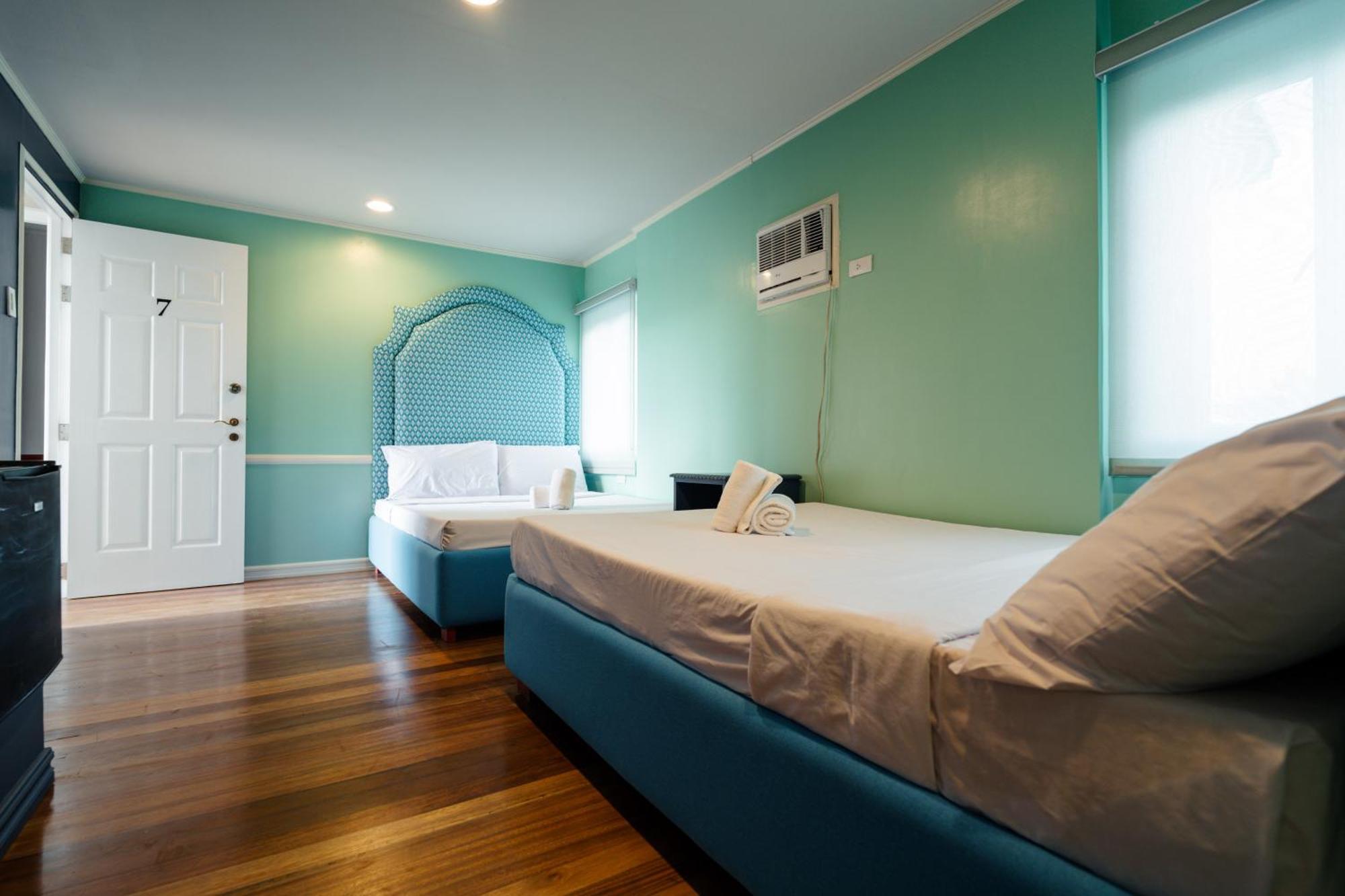 Bed and Breakfast Jacobs Hill Tagaytay Тагайтай Экстерьер фото